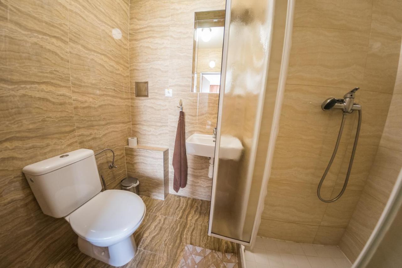 באנסקה ביסטריצה City Hotel B&B, Reception 24 7, 800M Od-From R1, Free Parking מראה חיצוני תמונה